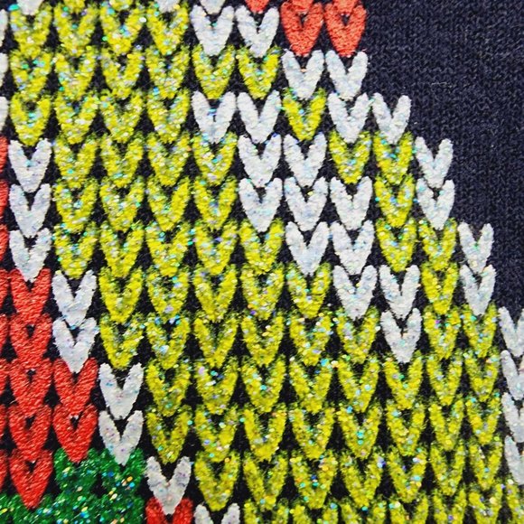 Hanes red solo cup sparkly Holiday Cheer graphic crewneck sweatshirt woman's med - Picture 7 of 8